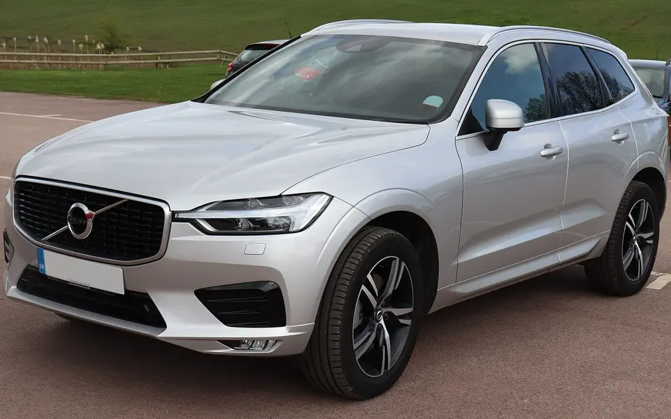 Volvo XC60 T8 Recharge R-Design 2024
